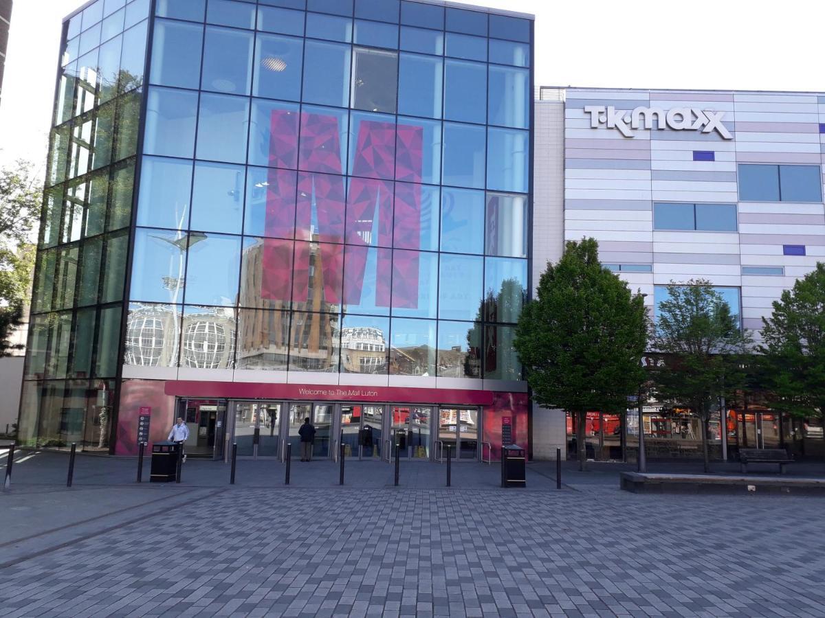 Luxury And Stylish 2 Bedroom Apartment With En-Suite Luton  Eksteriør billede